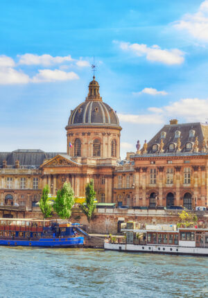 TGZ Exclusive - Luxury Travel with Private Villa & Services - Destination City Banks of the Seine